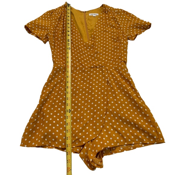 Cotton Candy Polka Dot V-neck Romper Size Small - Picture 7 of 17